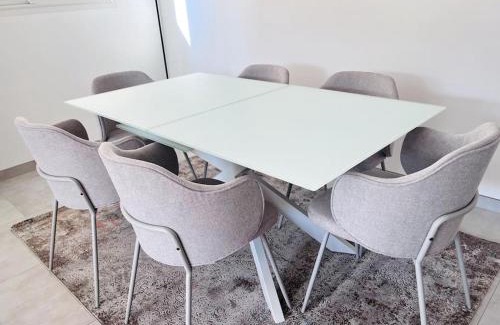 Riou - Petit Juas - Av de Grasse Apartment | JJ Home