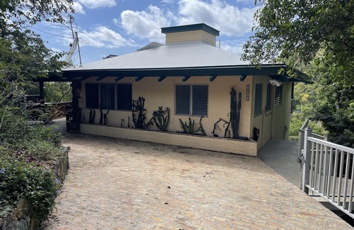 Fish Bay House | JJ's Getaway - Pool, Full AC, Sunset views, King Beds