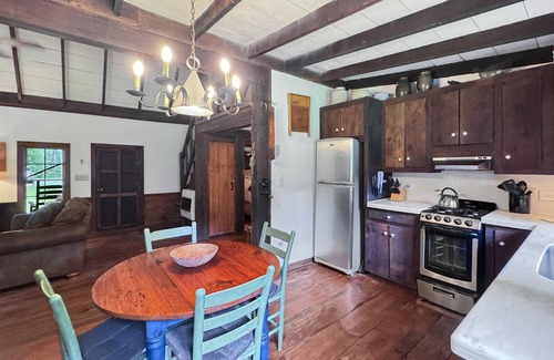 Epworth Cabin | JME Retreat - Historical | Mountain Pond | Firpit