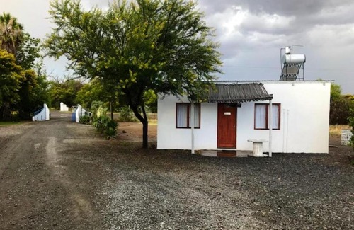 Beaufort West Apartment | Joalani Guest Farm