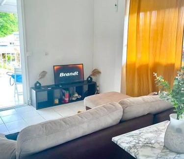 Les Abymes Apartment | Johanny Home