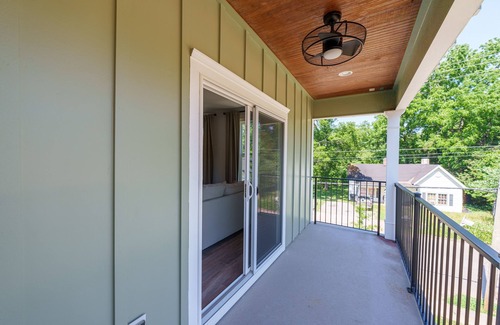 Murfreesboro Condo | Johnny on Maple.Luxury with Relaxing Vibes
