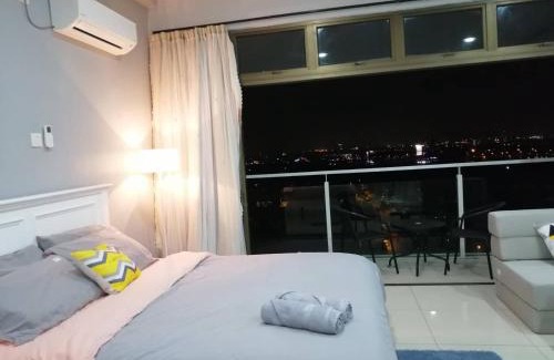 Taman Mount Austin Apartment | Johor Austin TOPPEN Romantic 2pax WIFI Homestay