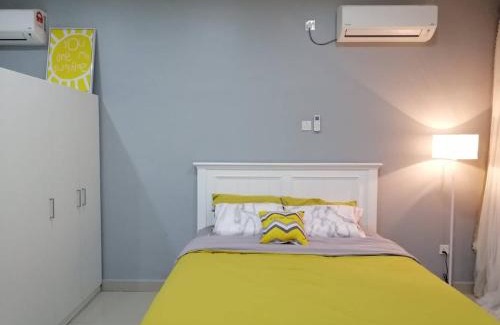 Taman Mount Austin Apartment | Johor Austin TOPPEN Romantic 2pax WIFI Homestay