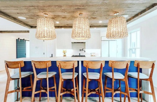 Nantucket House | “Joint Venture”: New Luxury Mid-Island Home Close to it All