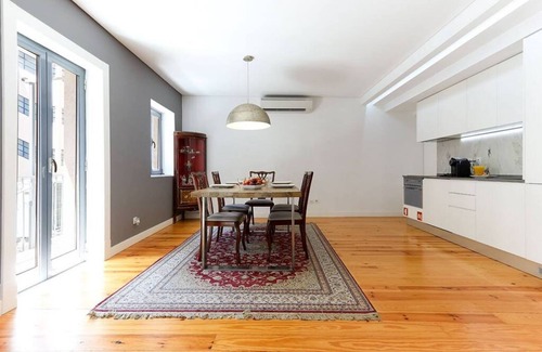 Sao Jose Apartment | JOIVY Classy apt near Avenida station