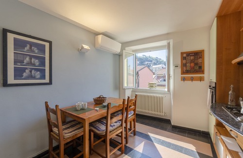 Sestri Levante Apartment | JOIVY Cosy Apt For 6 In An Ancient Pirate Watchtower