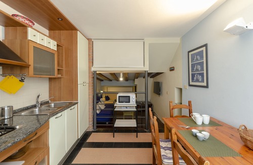Sestri Levante Apartment | JOIVY Cosy Apt For 6 In An Ancient Pirate Watchtower