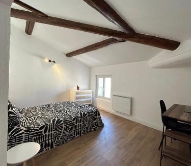 Saint-Maximin-la-Sainte-Baume Apartment | Joli T2 en plein coeur de Saint Maximin