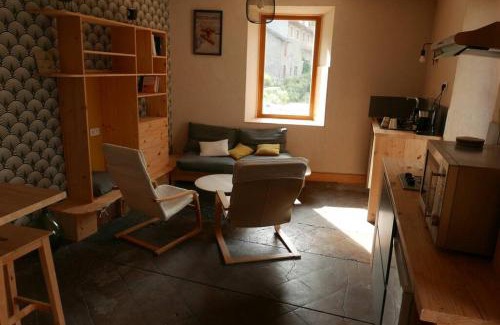 Saint-Martin-de-la-Porte Apartment | Joli appartement confortable rénové style cosy