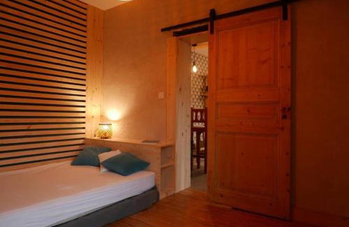 Saint-Martin-de-la-Porte Apartment | Joli appartement confortable rénové style cosy