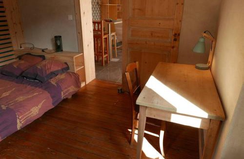 Saint-Martin-de-la-Porte Apartment | Joli appartement confortable rénové style cosy