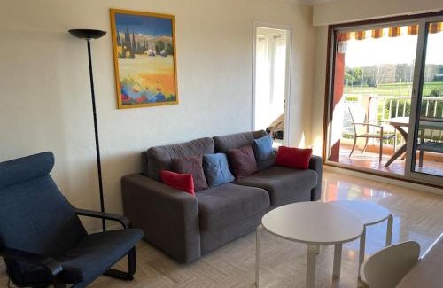 La Napoule Apartment | Joli appartement calme avec vue piscine