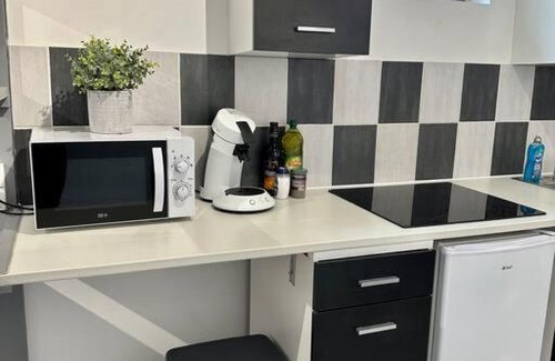 Bourg-en-Bresse Apartment | Joli studio à 3 min de la Gare