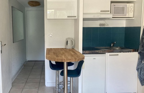 Dolus-d'Oleron Apartment | Joli Studio à Vert Bois Avec une Piscine , Proche Plage