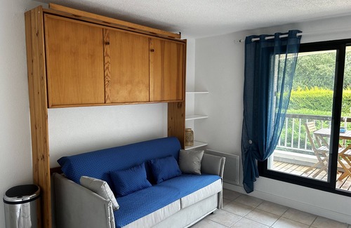 Dolus-d'Oleron Apartment | Joli Studio à Vert Bois Avec une Piscine , Proche Plage