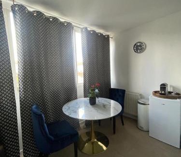 Villemomble Apartment | Joli studio entre Paris et Disneyland