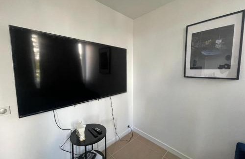 Villemomble Apartment | Joli studio entre Paris et Disneyland