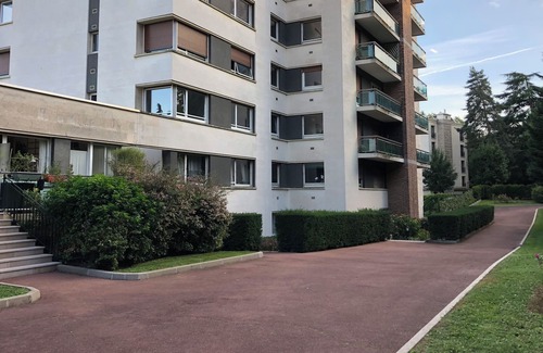 Chaville Apartment | Joli Studio Entre Versailles et Paris