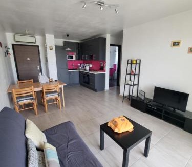 Biguglia Apartment | Joli T2 dans résidence avec parking