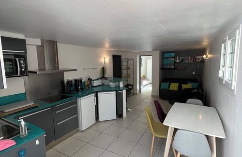 Cavalaire-sur-Mer Apartment | Joli T2 rez de Jardin, Terrasse, Piscine, Impasse Calme, 300m MER