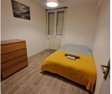 Le Pont-de-Claix Apartment | Joli T3 vue montagne - spacieux et cosy