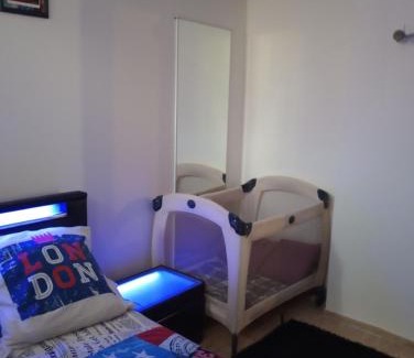 Epinay-sur-Seine Apartment | Jolie appartement de deux pièces au calme