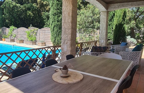 Uchaux House | Jolie Maison de Campagne Avec Piscine Sous le Soleil de la Provence