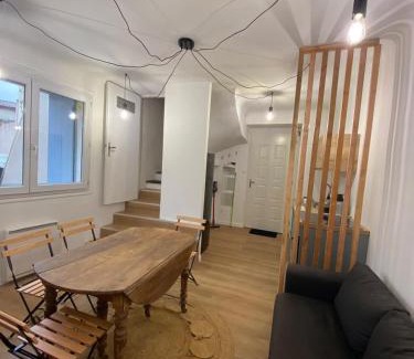 Nissan-lez-Enserune House | Jolie maison de village