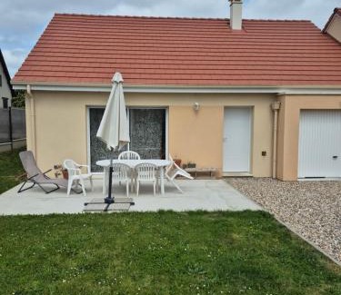 Acquigny House | Jolie maison , jardin privé , classée 3 étoiles