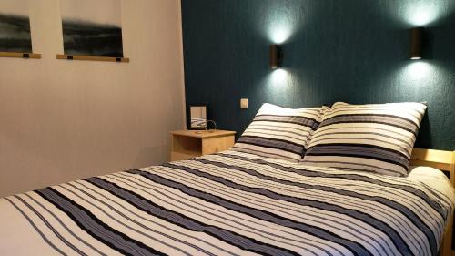 Dole Apartment | Jolie petite maison cosy, jardin, proche centre