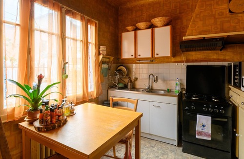 Romainville House | ❤️Jolie room in a charming house, 7min walk from the metro