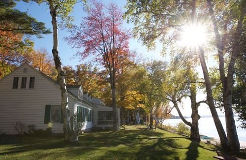 Lake Leelanau Condo | JOLLI-LODGE~Beach Resort in Leland
