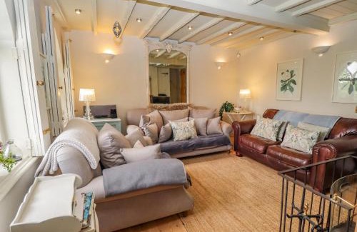 Horncastle House | Jolls Cottage