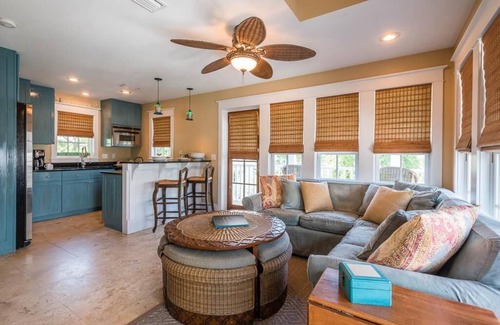 Rosemary Beach Cottage | Jolly Roger: Amazing Rosemary Carriage Home South of 30A