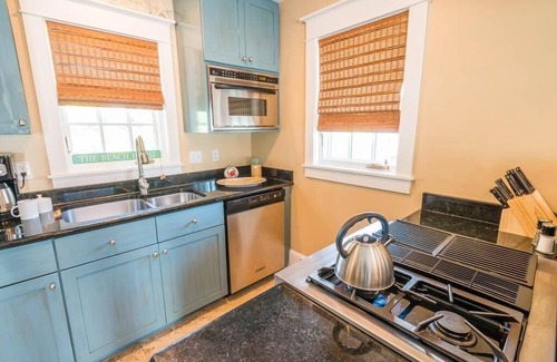 Rosemary Beach Cottage | Jolly Roger: Amazing Rosemary Carriage Home South of 30A