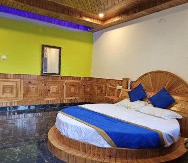 Kullu House | Jon Snow Cafe & Home Stay
