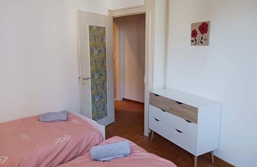 Jonzac House | Jonzac Centre Ville - Private Home near Chateau