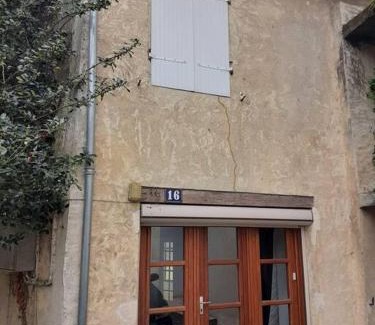 Jonzac House | Jonzac Centre Ville - Private Home near Chateau