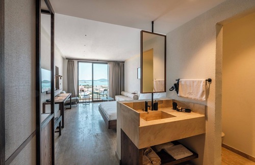 Ayvalik Hotel | Joon Cunda