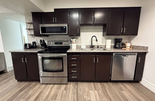 West Jordan Apartment | Jordan Landing Gem: 3 BR Apt, Pet Friendly