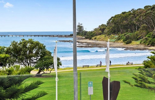 Lorne Apartment | Joy Apartment 4 - Brand New Beachfront Apartment, Views, Linen, WIFI and More