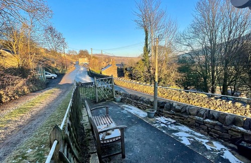 Fremington Cottage | JOYCES COTTAGE, 2 BROWN HILL, pet friendly, with a garden in Reeth