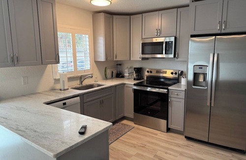 Siesta Key Apartment | JR 42 · Jamaica Royale #42- 3 Heated Pools On The Beach!
