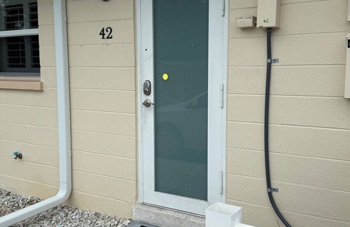 Siesta Key Apartment | JR 42 · Jamaica Royale #42- 3 Heated Pools On The Beach!