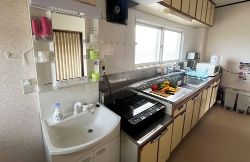Furano House | JR, 6 Bedrooms House, 13 Beds, Parking, Netflix