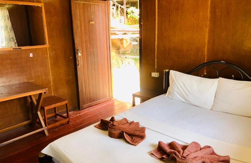 Ko Phi Phi Hotel | JR&GYM Resort