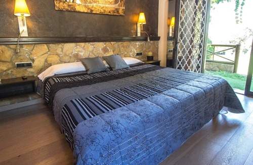 Vidreres Villa | Juan Pedro Lloret 561.456 Villa Natura