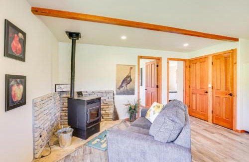 Julian House | Julian Cottage Stay with Near Wildlife and Wineries