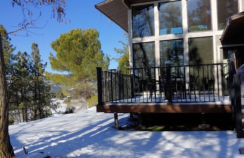 Julian Cabin | Julian Flat Top Mountain Getaway